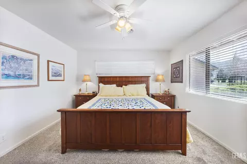 Bedroom - 30001 Jamaica Dunes Dr, Tehachapi, CA 93561 photo 1 of 2