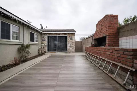 Exterior - 3130 Paula St, Oxnard, CA 93033 photo 3 of 3