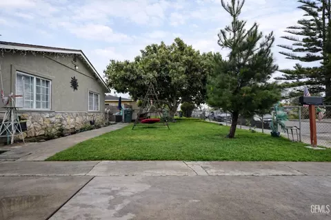 Exterior - 3130 Paula St, Oxnard, CA 93033 photo 1 of 3