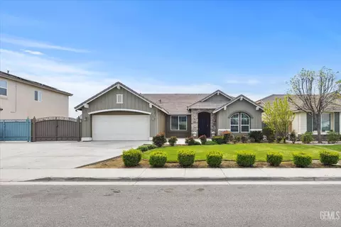 Exterior - 9801 Biscayne Dr, Bakersfield, CA 93311 photo 3 of 8
