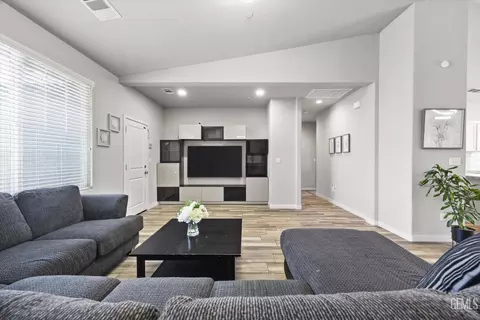 Other - 9801 Biscayne Dr, Bakersfield, CA 93311 photo 5 of 20