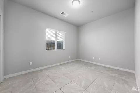 Bedroom - 9801 Biscayne Dr, Bakersfield, CA 93311 photo 7 of 7