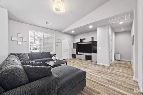 Other - 9801 Biscayne Dr, Bakersfield, CA 93311 photo 6 of 20