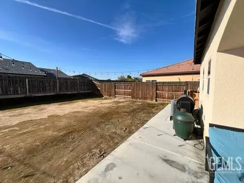 2225 San Ardo St, Wasco, CA 93280 photo 6