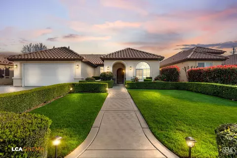 13615 Foyers Falls Dr, Bakersfield, CA 93314