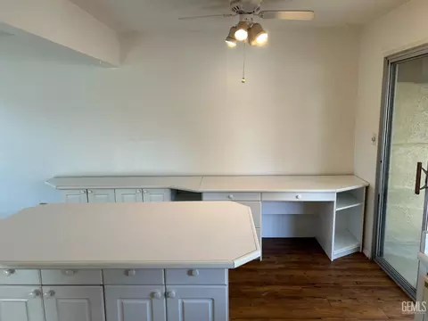 Other - 302 Calvin St, Taft, CA 93268 photo 2 of 7