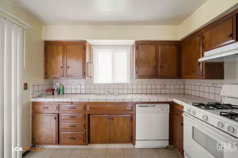 5420 Cherry Tree Ln, Bakersfield, CA 93309 photo 10
