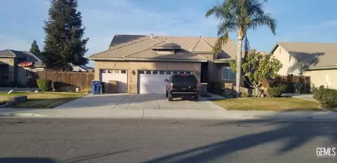2808 Crestline Falls Ln, Bakersfield, CA 93313