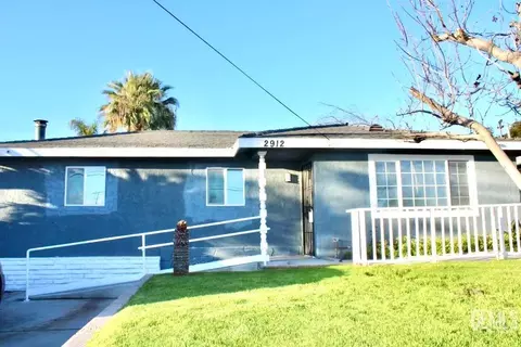 2912 Wilson Rd, Bakersfield, CA 93304