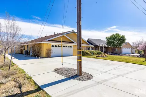 Exterior - 20012 Bald Mountain Dr, Tehachapi, CA 93561 photo 6 of 10