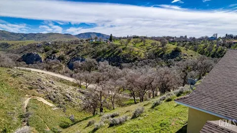 View/Area - 20012 Bald Mountain Dr, Tehachapi, CA 93561 photo 6 of 7