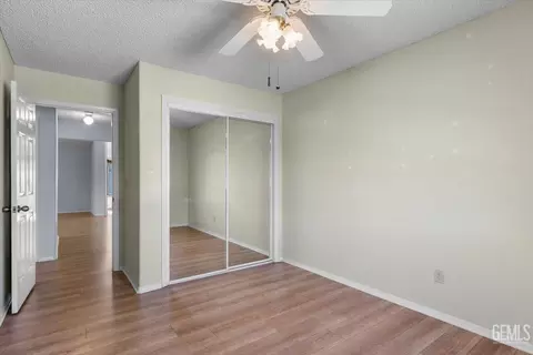 Bedroom - 20012 Bald Mountain Dr, Tehachapi, CA 93561 photo 2 of 3