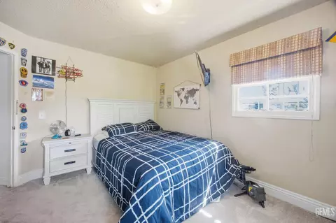 Bedroom - 2500 Pine St, Bakersfield, CA 93301 photo 4 of 4