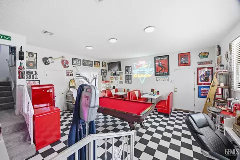 Other - 2500 Pine St, Bakersfield, CA 93301 photo 2 of 6
