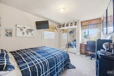 Bedroom - 2500 Pine St, Bakersfield, CA 93301 photo 3 of 4