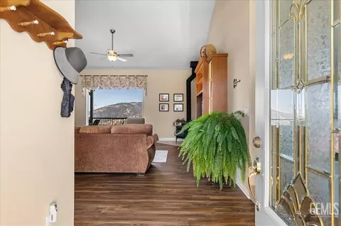 30730 Fox Ridge Ct, Tehachapi, CA 93561 photo 5
