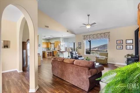 30730 Fox Ridge Ct, Tehachapi, CA 93561 photo 6