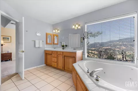 30730 Fox Ridge Ct, Tehachapi, CA 93561 photo 38