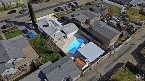 View/Area - 509 Monroe St, Taft, CA 93268 photo 1 of 3
