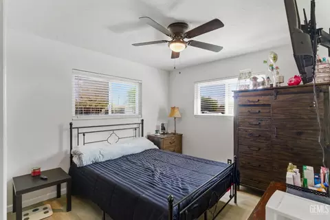 Bedroom - 509 Monroe St, Taft, CA 93268 photo 1 of 2