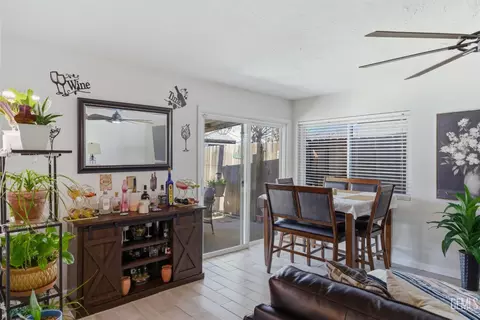 Dining - 509 Monroe St, Taft, CA 93268 photo 1 of 2