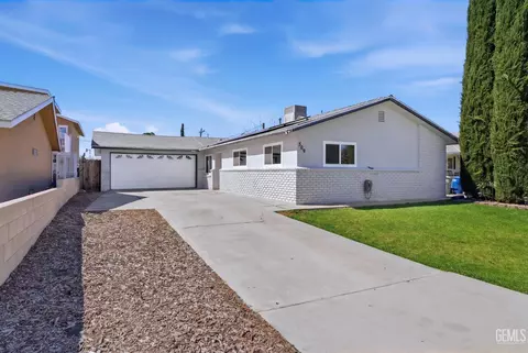 Exterior - 509 Monroe St, Taft, CA 93268 photo 1 of 6