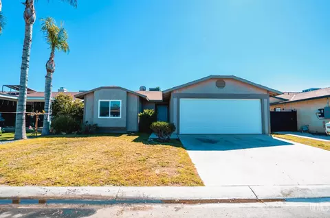 4617 Country Wood Ln, Bakersfield, CA 93313
