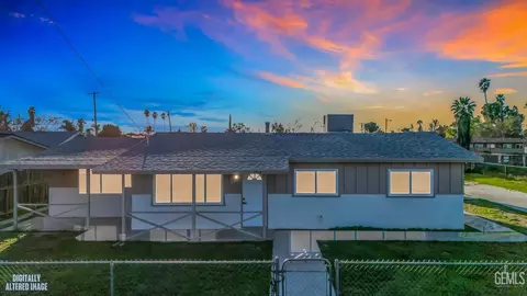 2701 Houchin Rd, Bakersfield, CA 93304