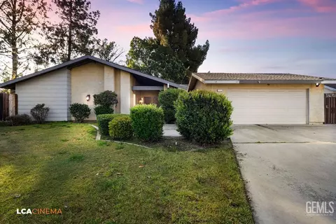 Exterior - 7001 Pointer Ct, Bakersfield, CA 93309 photo 1 of 7