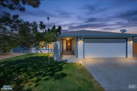 Exterior - 19817 Mesa Dr, Tehachapi, CA 93561 photo 1 of 6