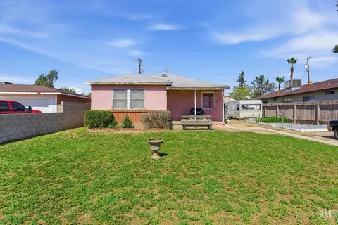 3318 Pioneer Dr, Bakersfield, CA 93306