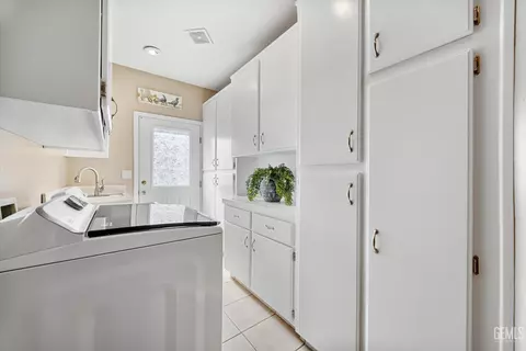 Other - 21805 Mountain Dr, Tehachapi, CA 93561 photo 7 of 8