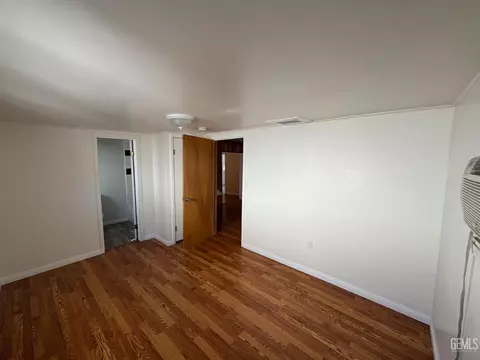 Bedroom - 200 E St, Taft, CA 93268 photo 3 of 3
