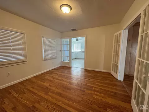 Other - 200 E St, Taft, CA 93268 photo 2 of 3