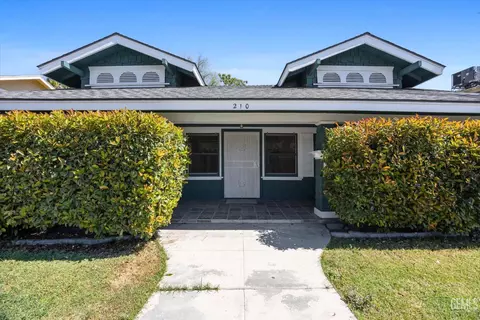 210 Oleander Ave, Bakersfield, CA 93304