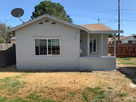 Other - 249 E Marengo Ave, Shafter, CA 93263 photo 2 of 6