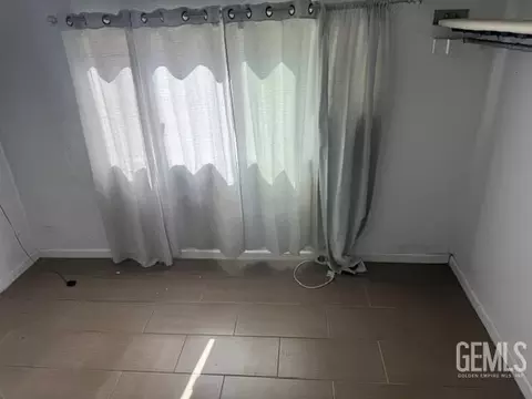 Bedroom - 249 E Marengo Ave, Shafter, CA 93263 photo 2 of 2