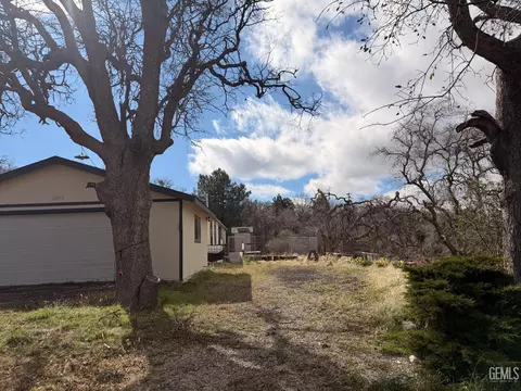 20313 Rex Dr, Tehachapi, CA 93561 photo 2