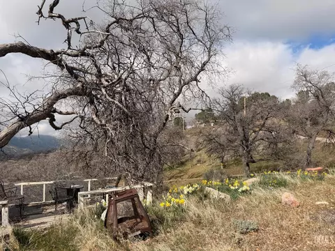 20313 Rex Dr, Tehachapi, CA 93561 photo 3