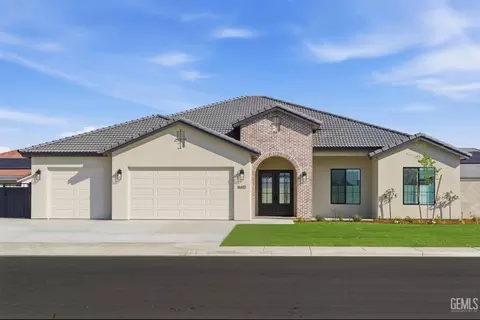 16612 Pinecrest Ct, Bakersfield, CA 93314