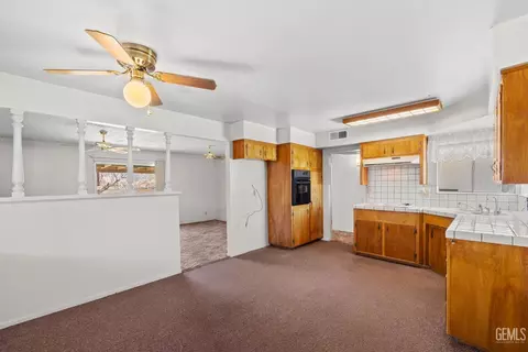 203 Suzanne Ln, Taft, CA 93268 photo 14