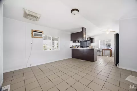 6601 Eucalyptus Dr #233, Bakersfield, CA 93306 photo 8