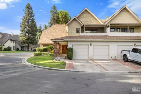 100 Stockdale Cir, Bakersfield, CA 93309
