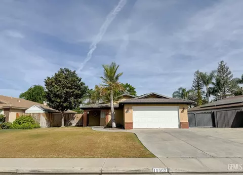 10302 Cheyenne Dr, Bakersfield, CA 93312