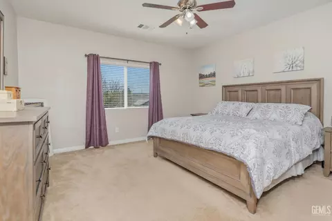 Bedroom - 9101 Wolf River Ave, Bakersfield, CA 93312 photo 1 of 3