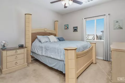 Bedroom - 9101 Wolf River Ave, Bakersfield, CA 93312 photo 2 of 3
