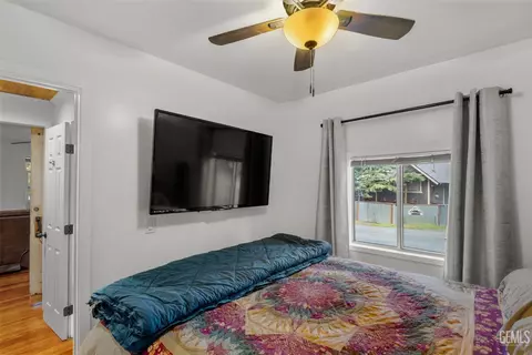 Bedroom - 45825 Carlin Dr, Posey, CA 93260 photo 2 of 8