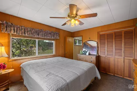 Bedroom - 45796 Carlin Dr, Posey, CA 93260 photo 4 of 7