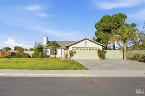 3845 Collier St, Bakersfield, CA 93312