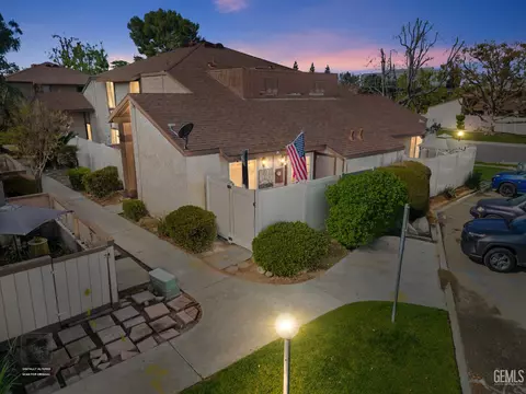 5101 Dunsmuir Rd #13, Bakersfield, CA 93309